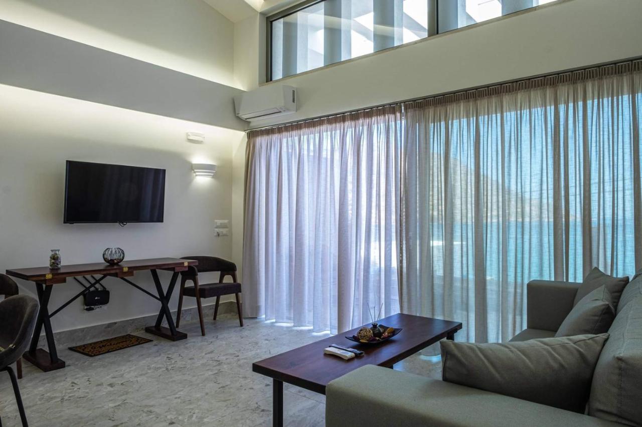 Nama Sea Side Suites Pláka エクステリア 写真