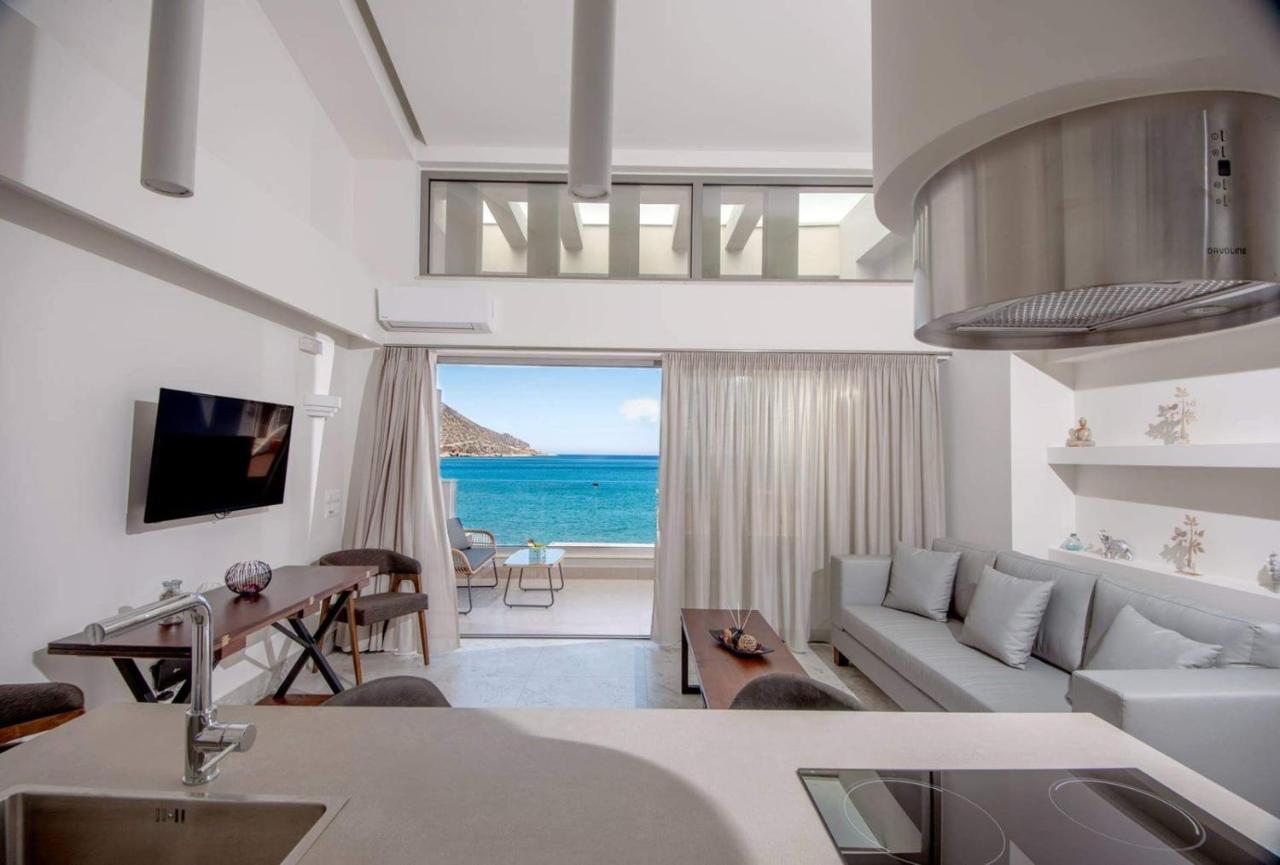 Nama Sea Side Suites Pláka エクステリア 写真
